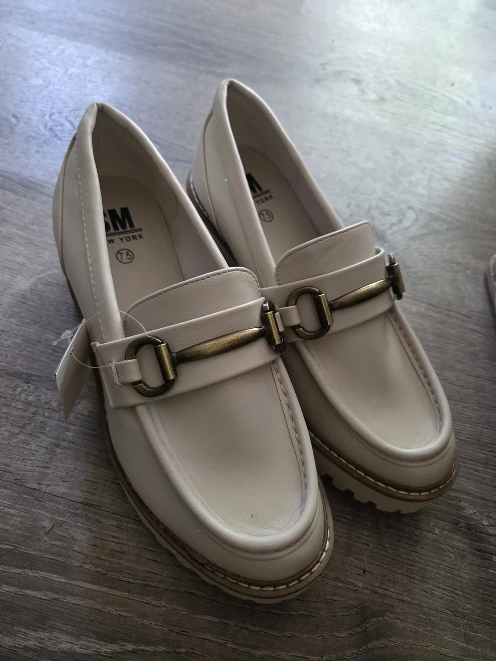 SM New York Cream Leather Loafers with Metal Bit